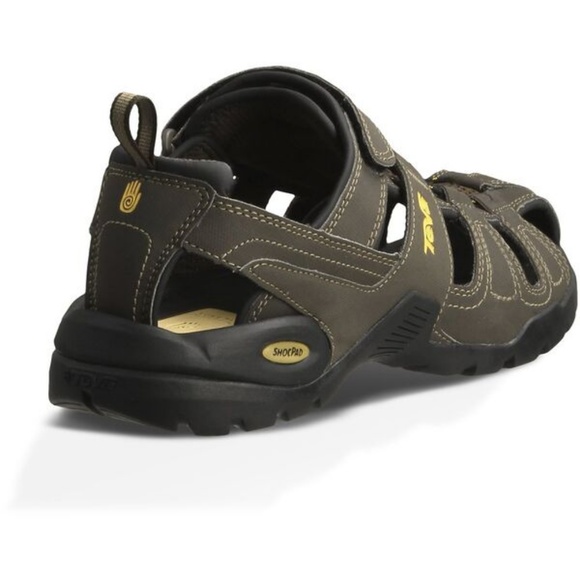 TEVA FOREBAY MENS  All Terrain Sandle (Like New!!)